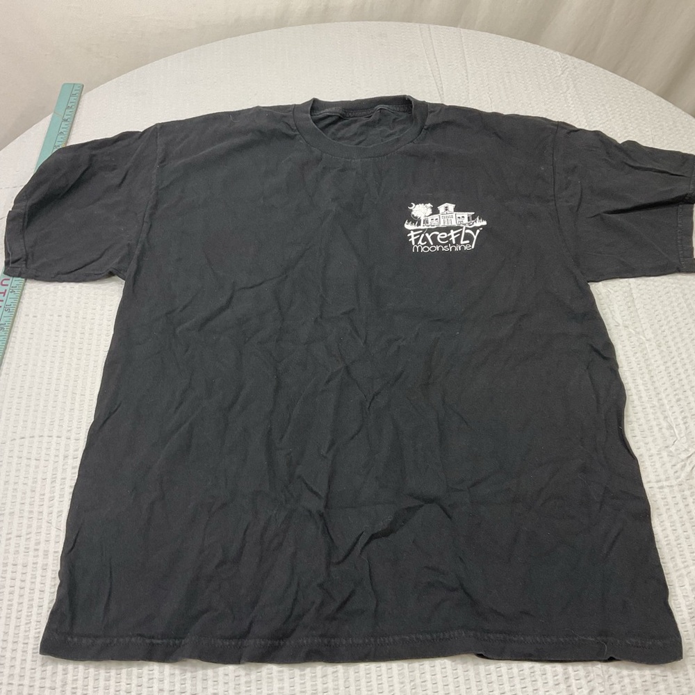 Trendy Black Graphic Tee